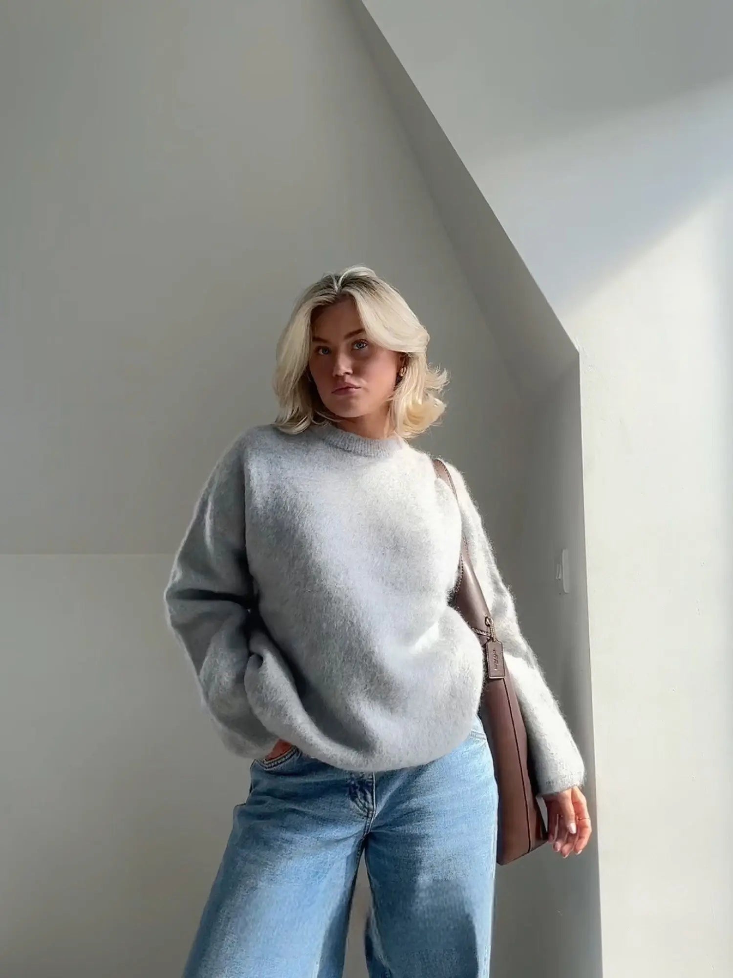 WOMEN’S WINTER SWEATER | COZY MINIMALIST PULLOVER