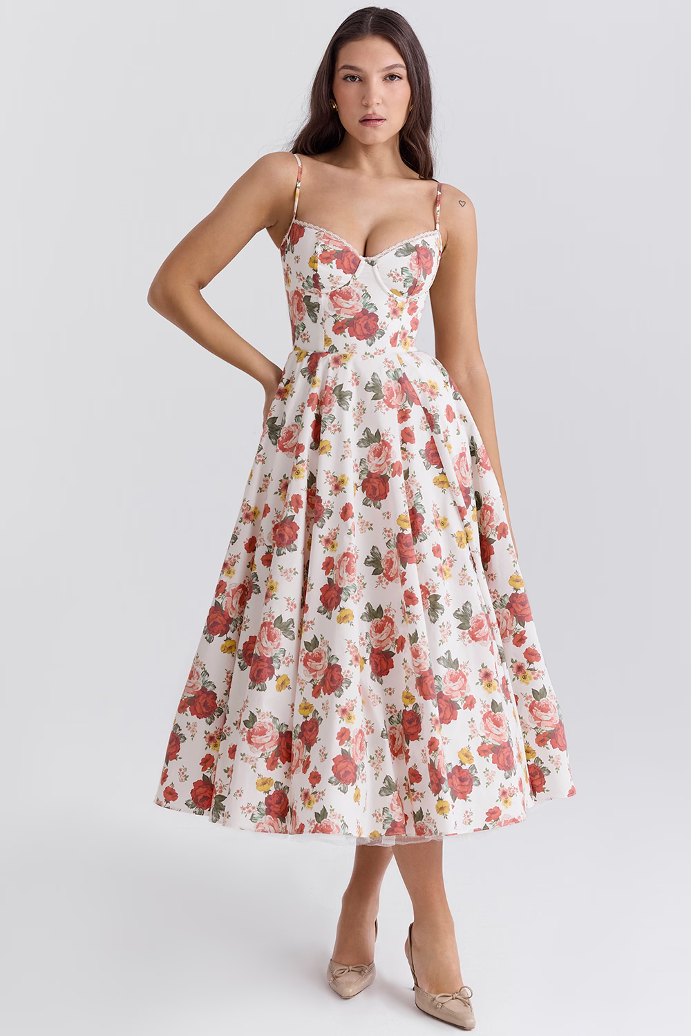 WEDDING GUEST DRESS | FLARED DESIGN & BUSTIER FIT
