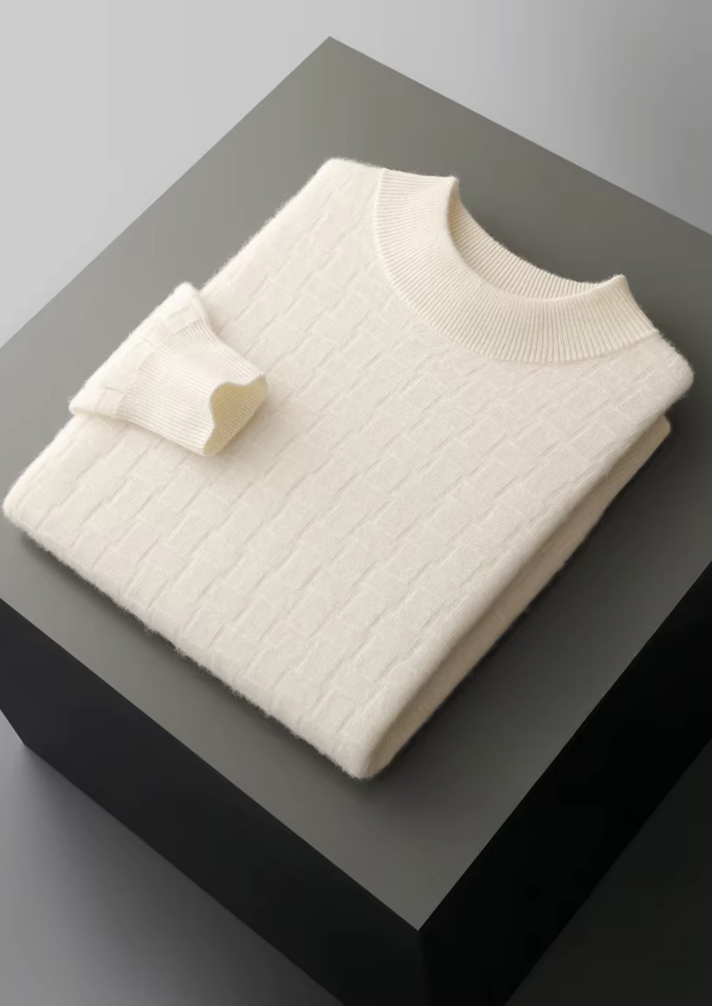 WOOL TEXTURED MOCKNECK