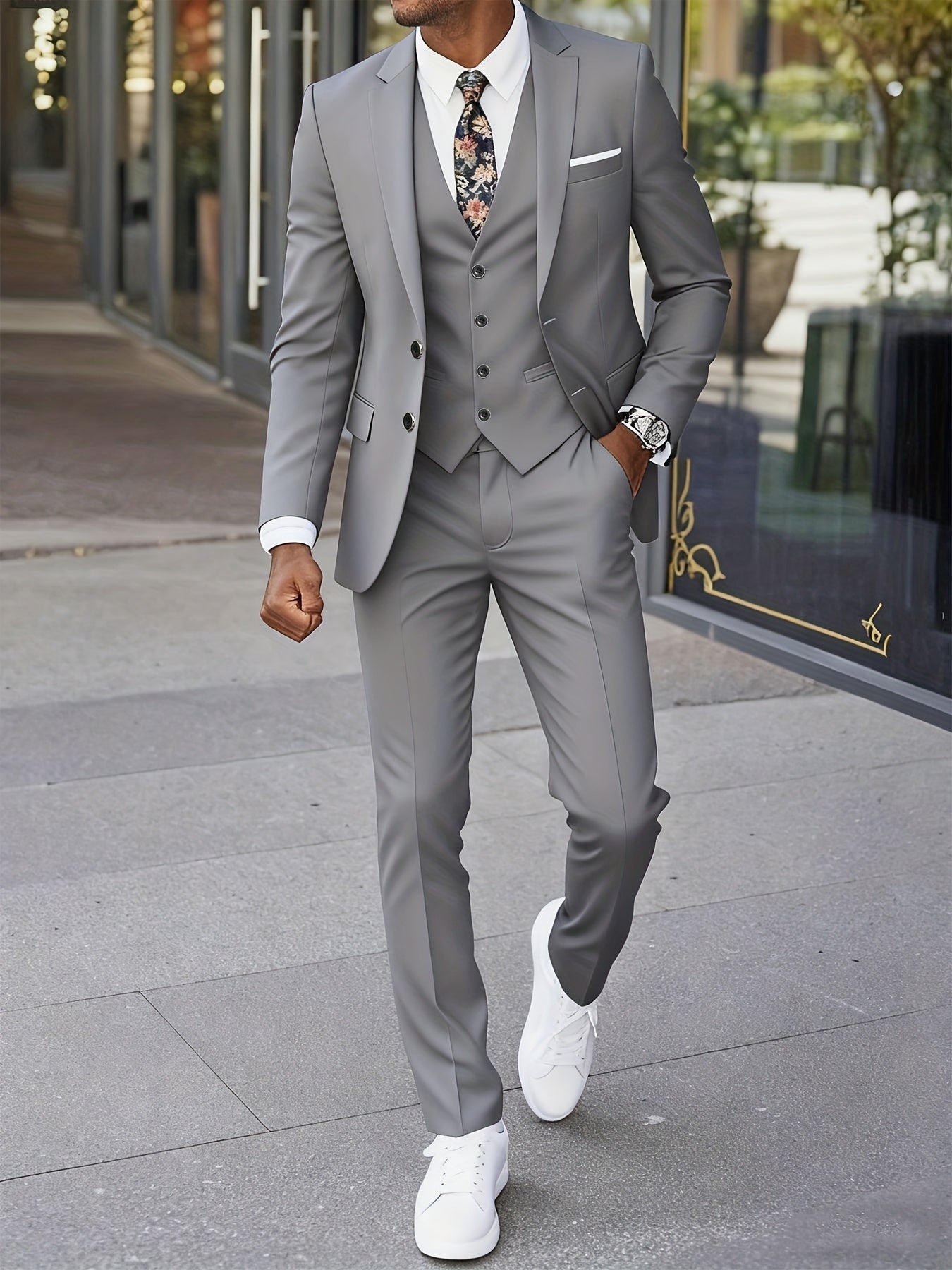 Caldris | Men’s Three-Piece Suit with tailored fit and modern smart style